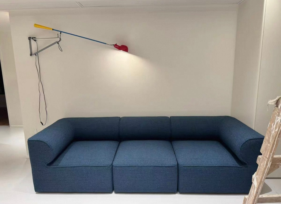 Yuric Scratch Resistant Sectional Sofa