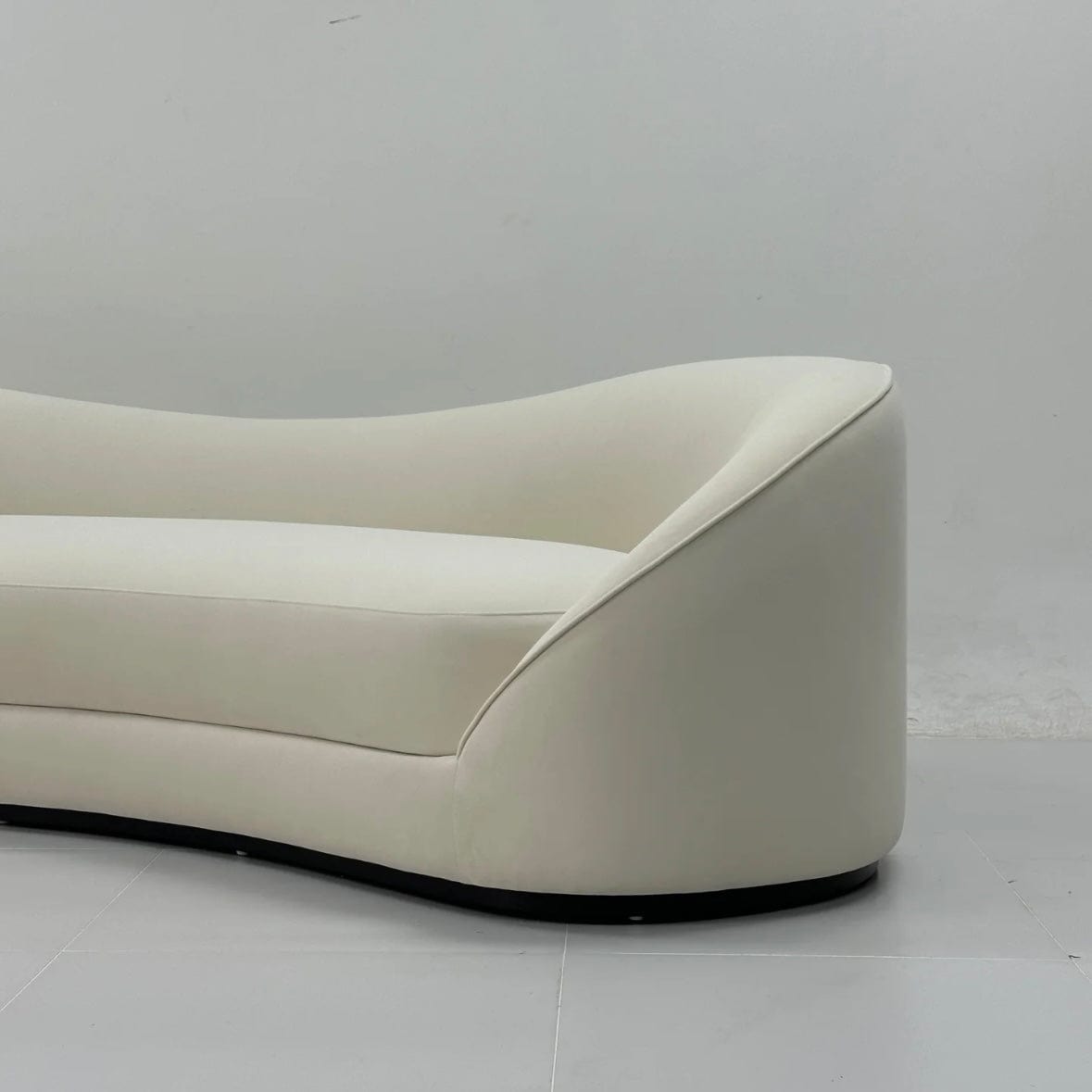Mel Curve Sofa