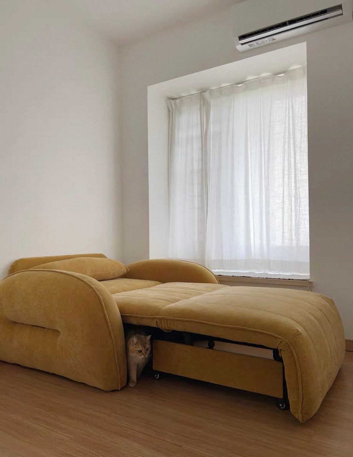 Reila Electric Extendable Sofa Bed