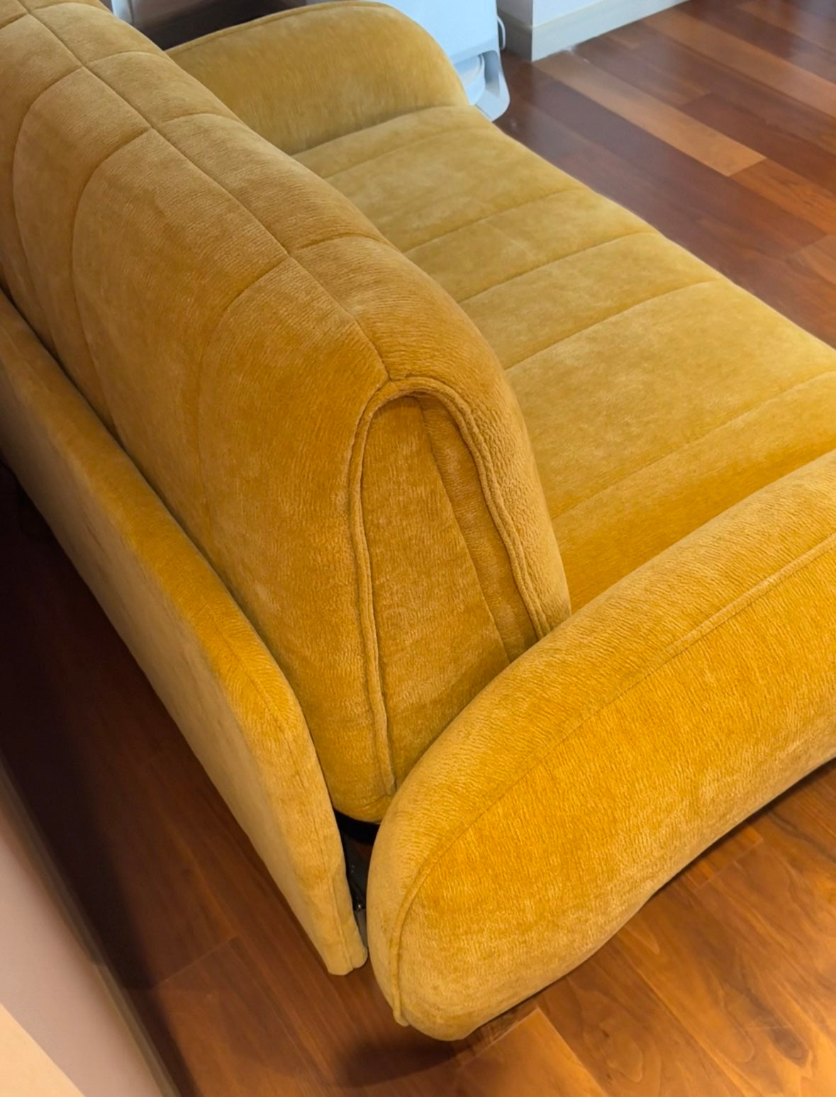 Reila Electric Extendable Sofa Bed