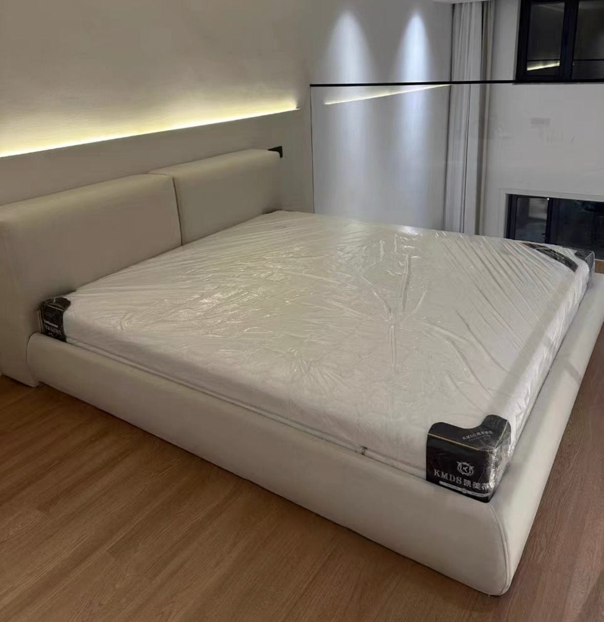Home Atelier Gredell Scratch Resistant Bed Frame