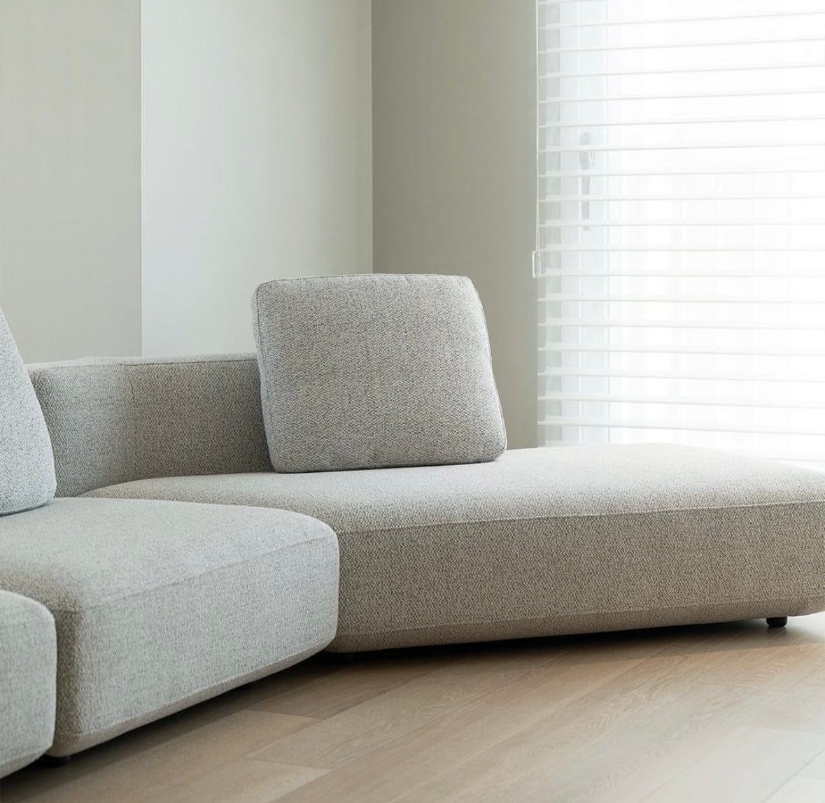 Home Atelier Kai Sectional Curve Sofa