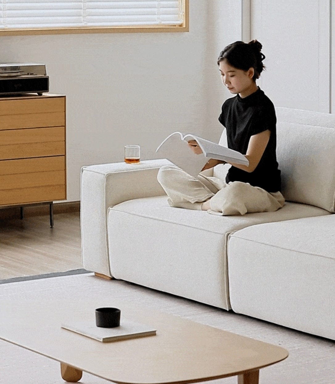 Home Atelier Laura Scratch Resistant Electric Sofa Bed