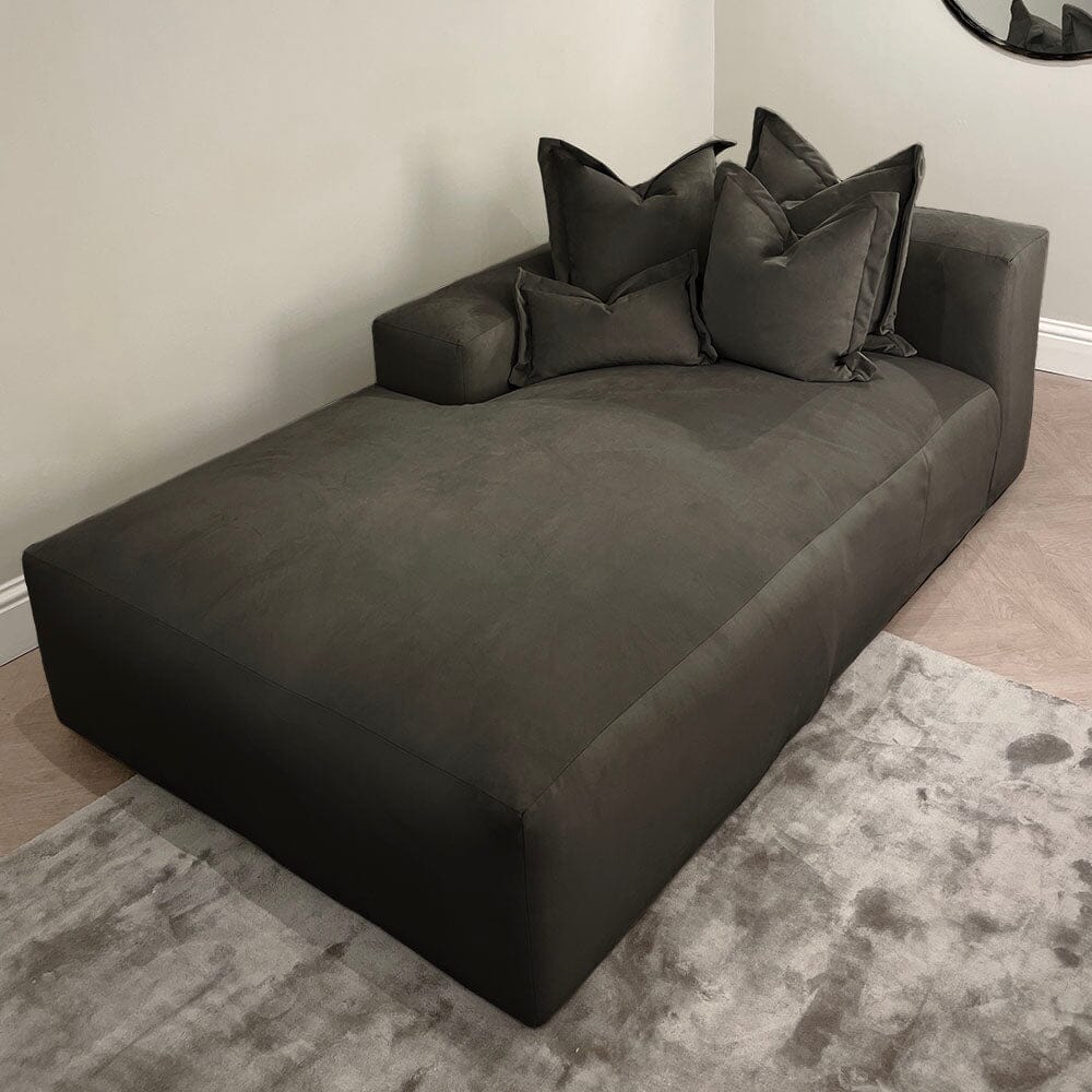 Home Atelier Leedon Scratch Resistant Curve Sofa