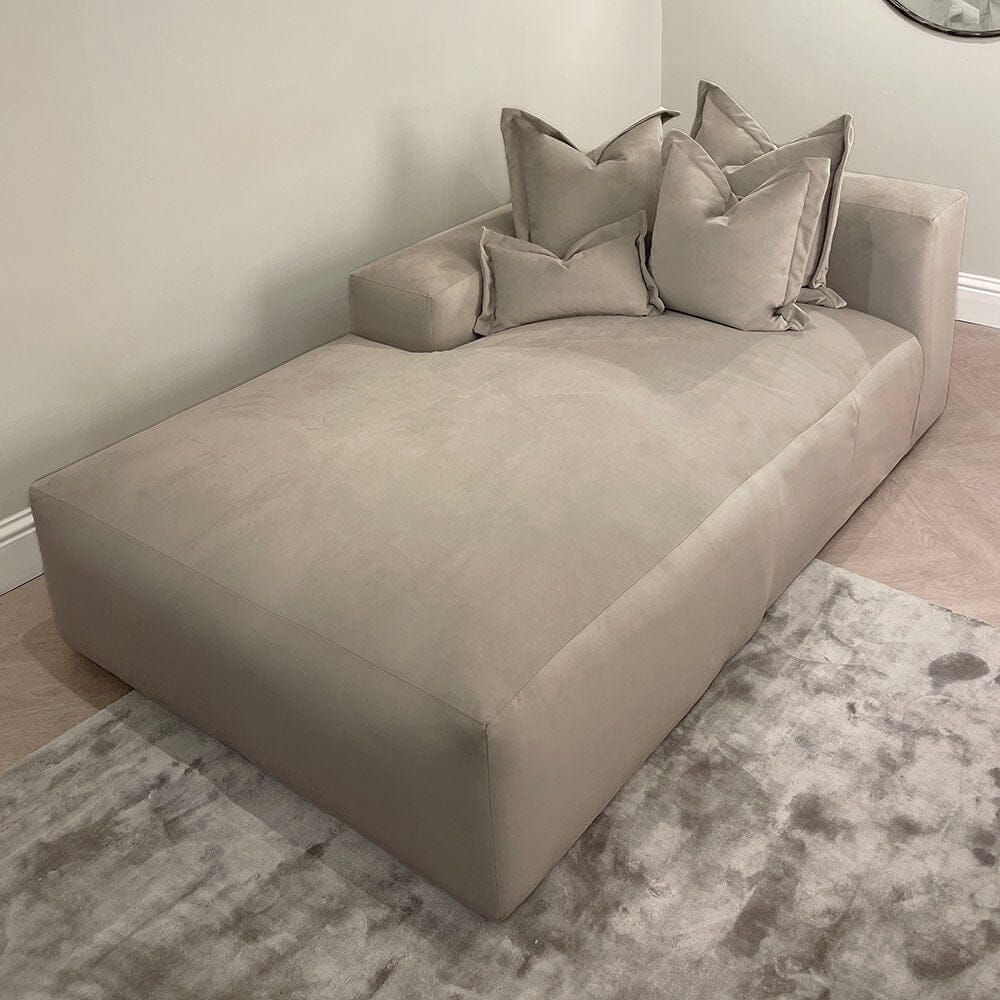 Home Atelier Leedon Scratch Resistant Curve Sofa