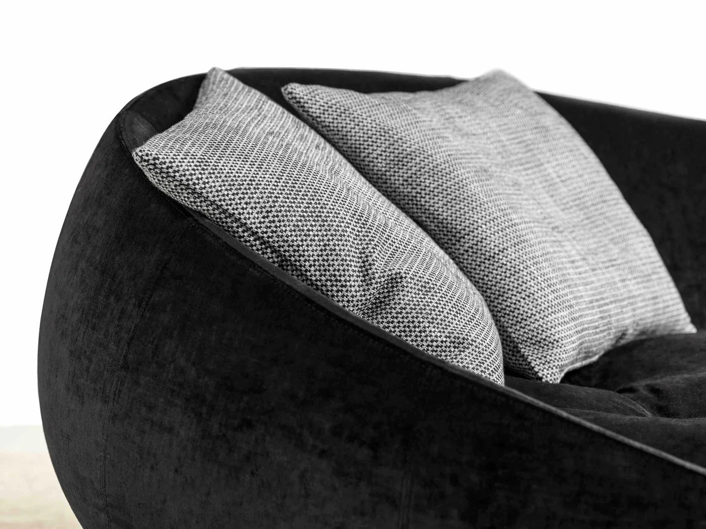 Home Atelier Markus Scratch Resistant Lounge Chaise Sofa