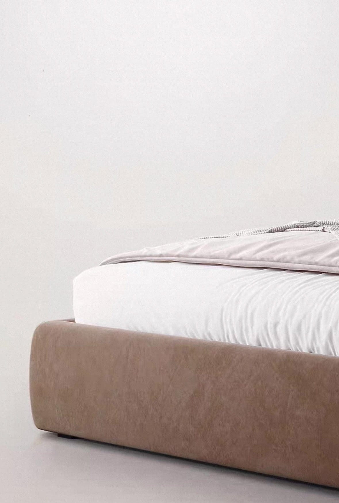 Home Atelier Massimo Scratch Resistant Bed Frame