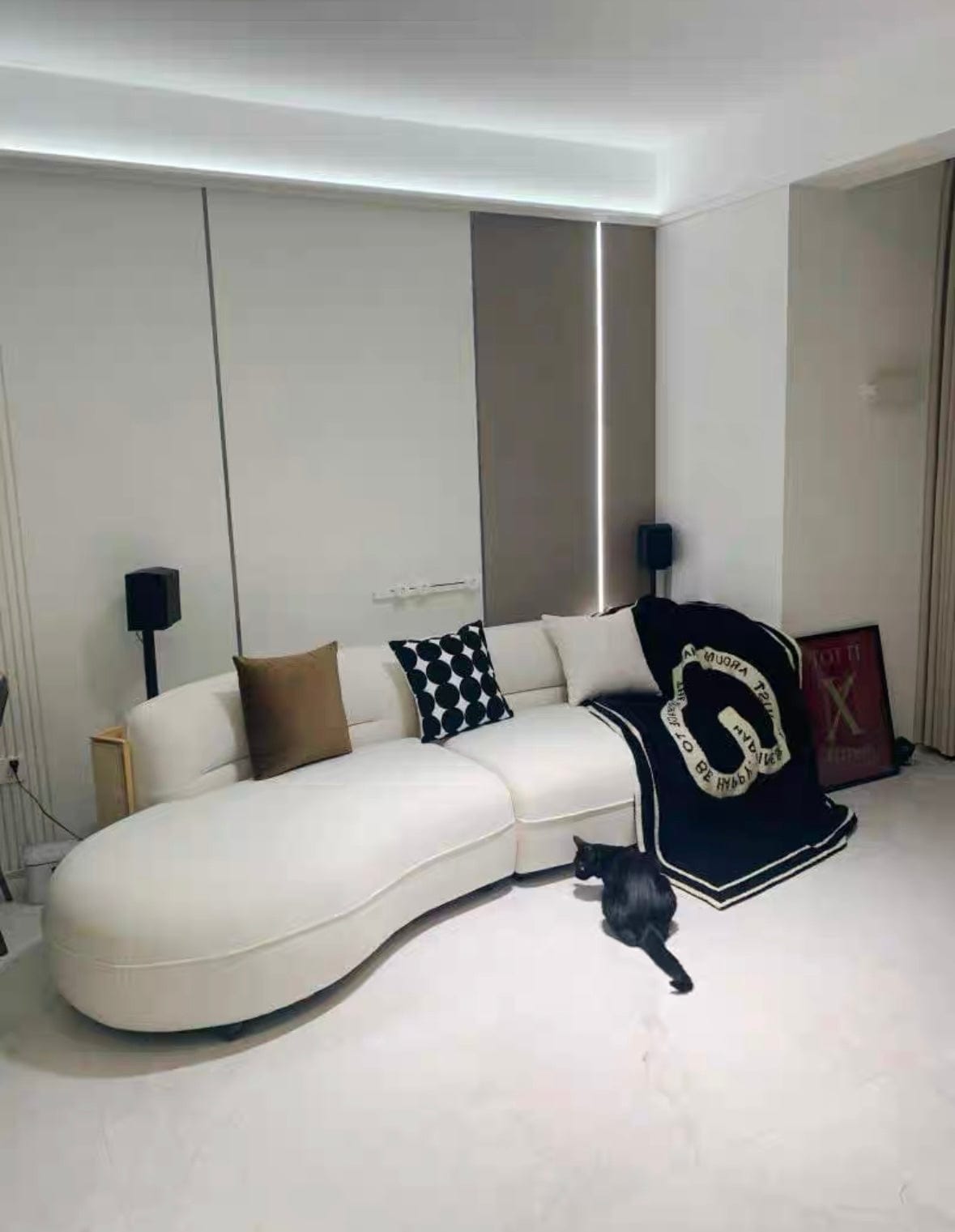 Home Atelier Nordin Performance Boucle Curve Sofa
