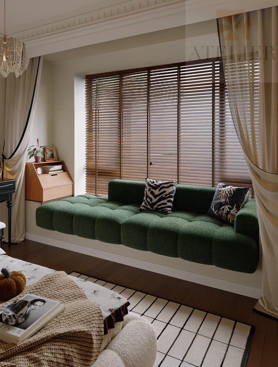 Allethia Customise Scratch Resistant Bay Window Sofa