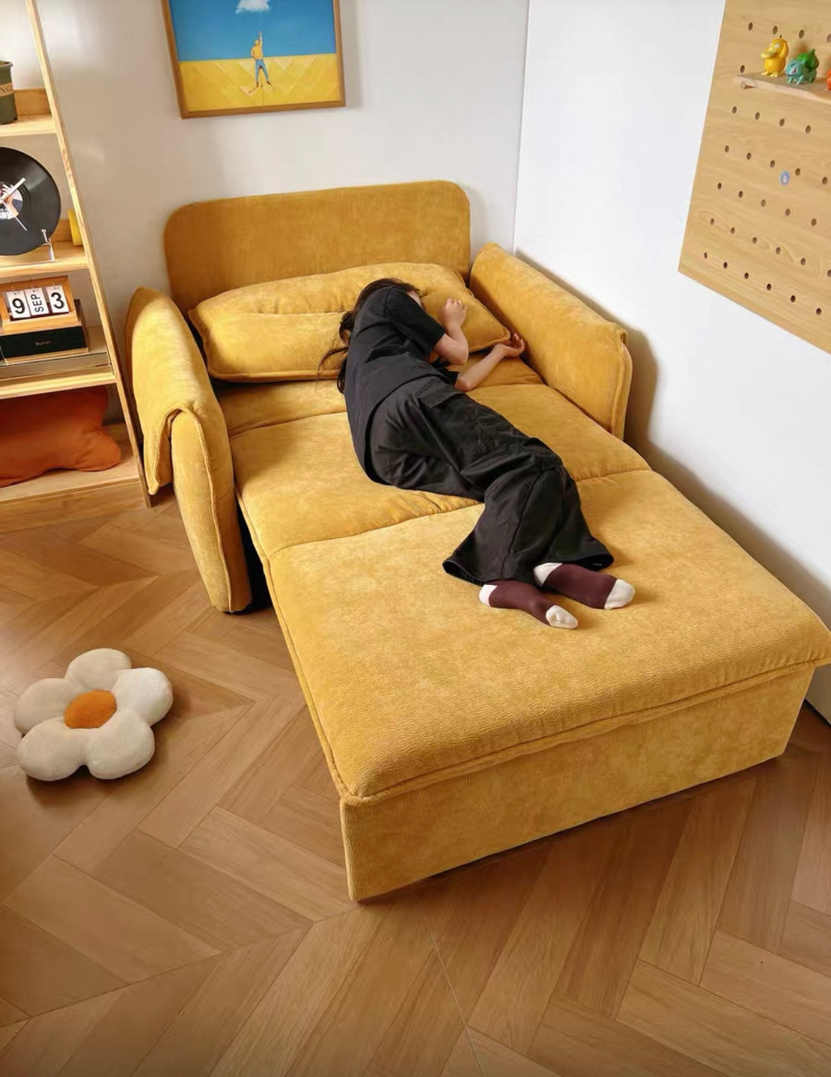 Dexton Electric Extendable Sofa Bed