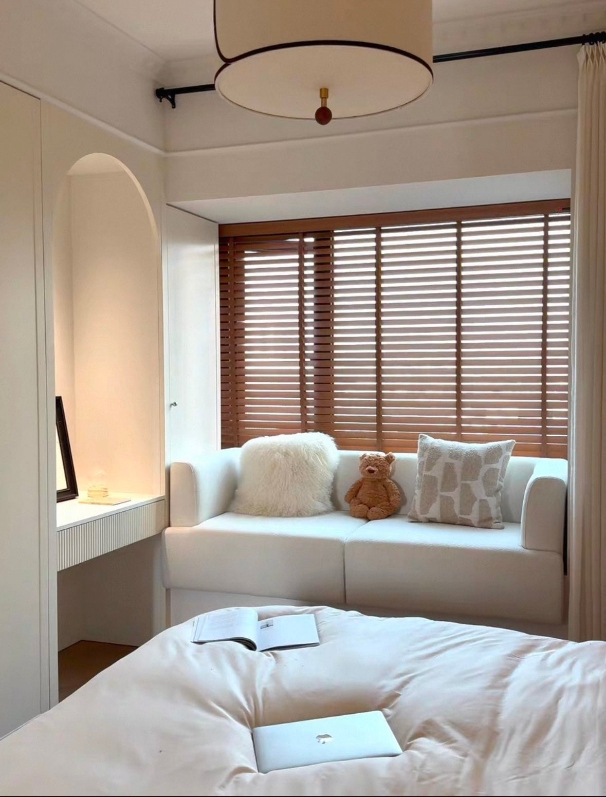 Huston Customise Bay Window Sofa