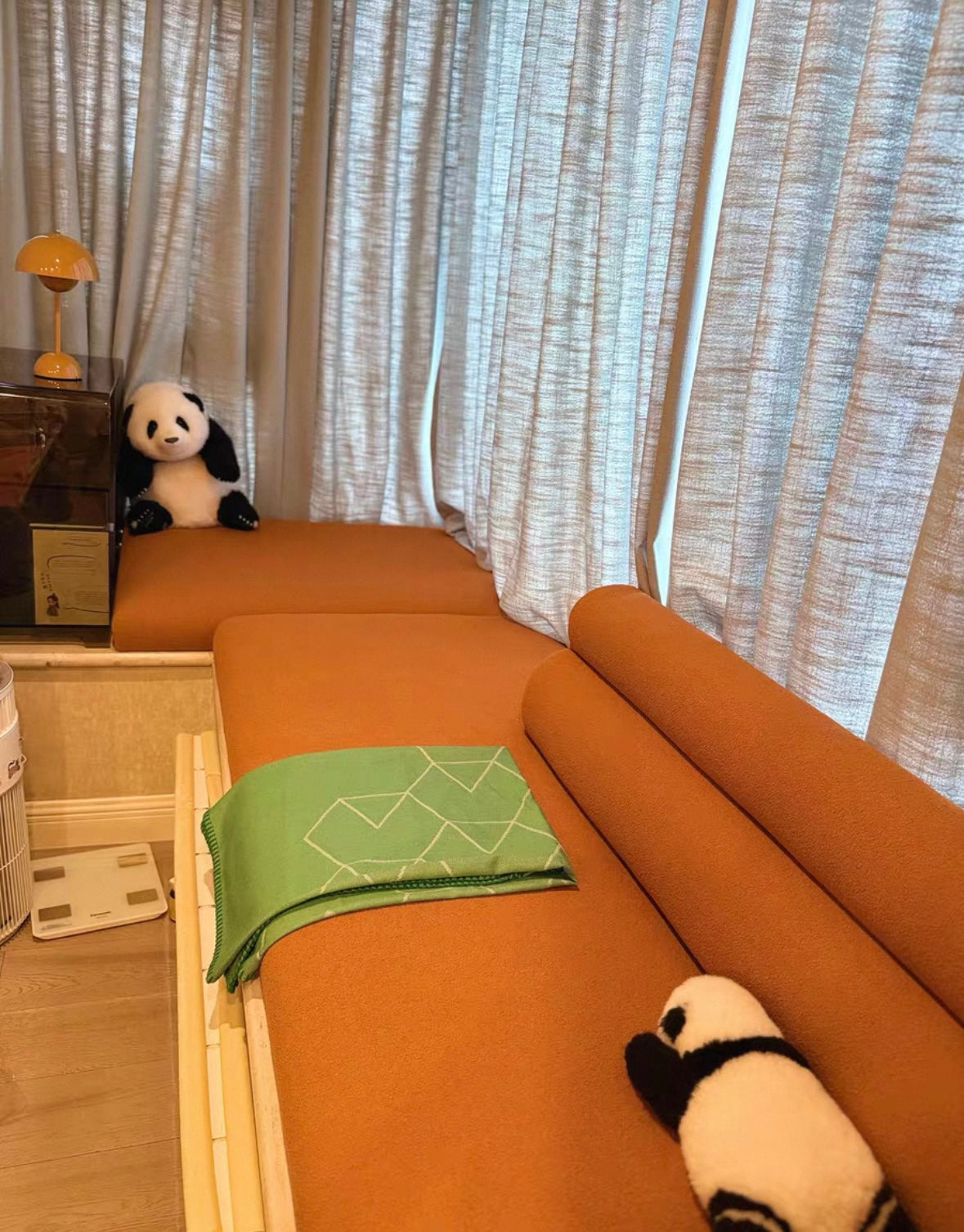 Dillian Customise Bay Window Sofa