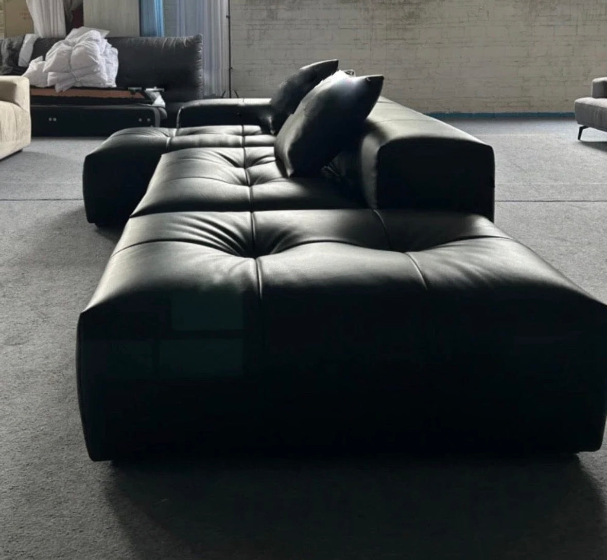 Hillford Scratch Resistant Leather Sofa