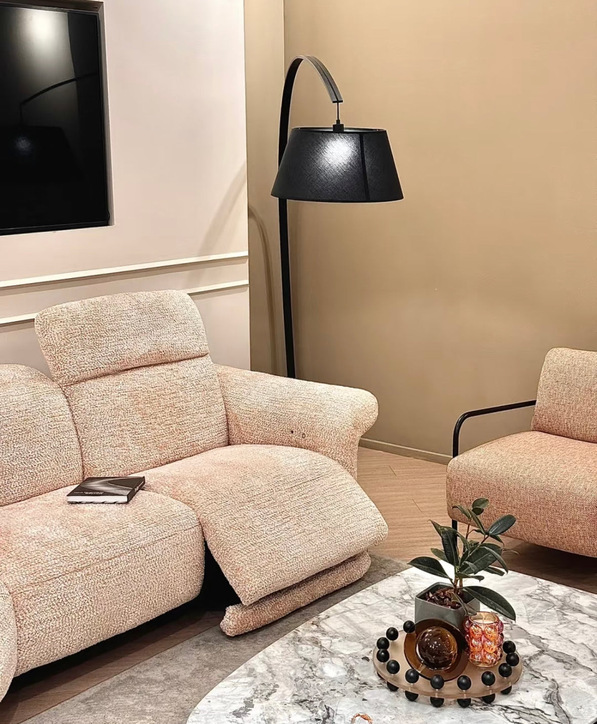 Cassandra Scratch Resistant Round Chaise Electric Recliner Sofa