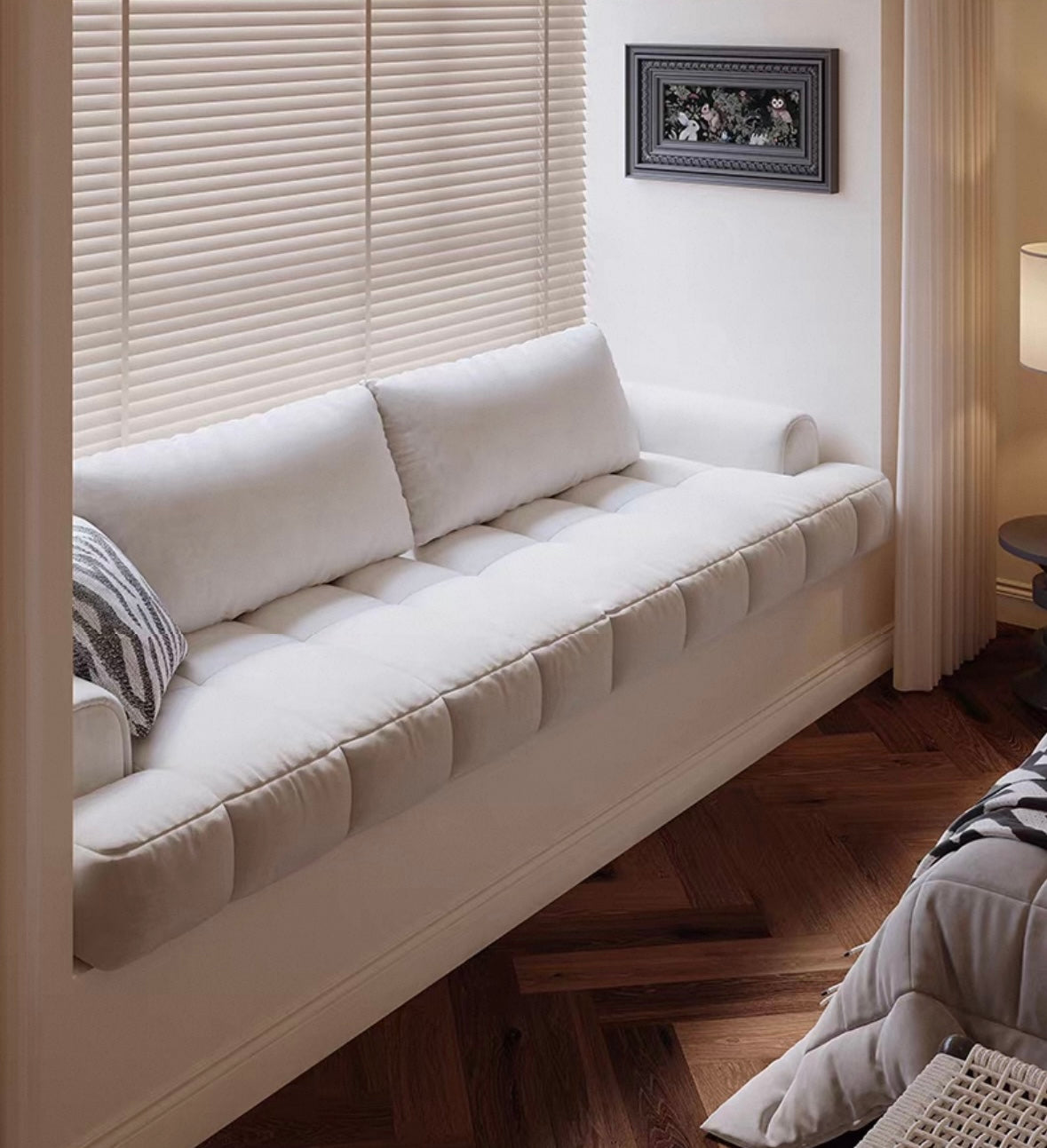 Jester Scratch Resistant Customise Bay Window Sofa