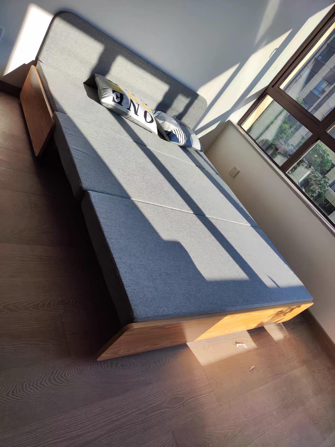 Home Atelier Blanc Wooden Pull-out Storage Sofa Bed
