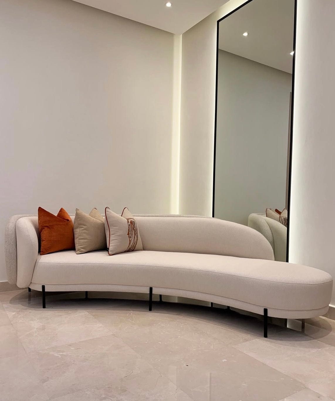 Home Atelier Erin Scratch Resistant Curve Sofa