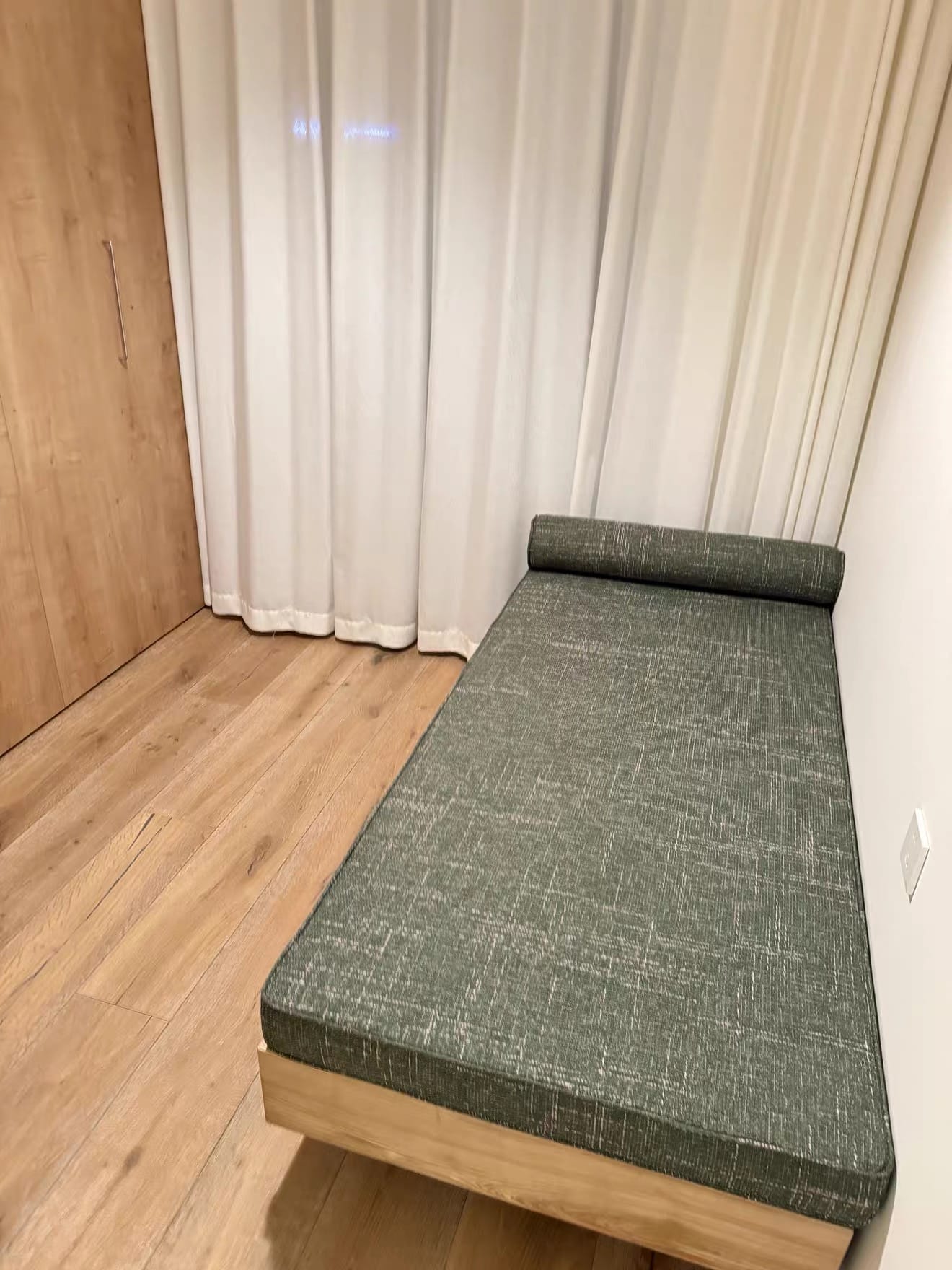 Home Atelier Freddie Pull-out Wooden Sofa Bed (Copy 2)