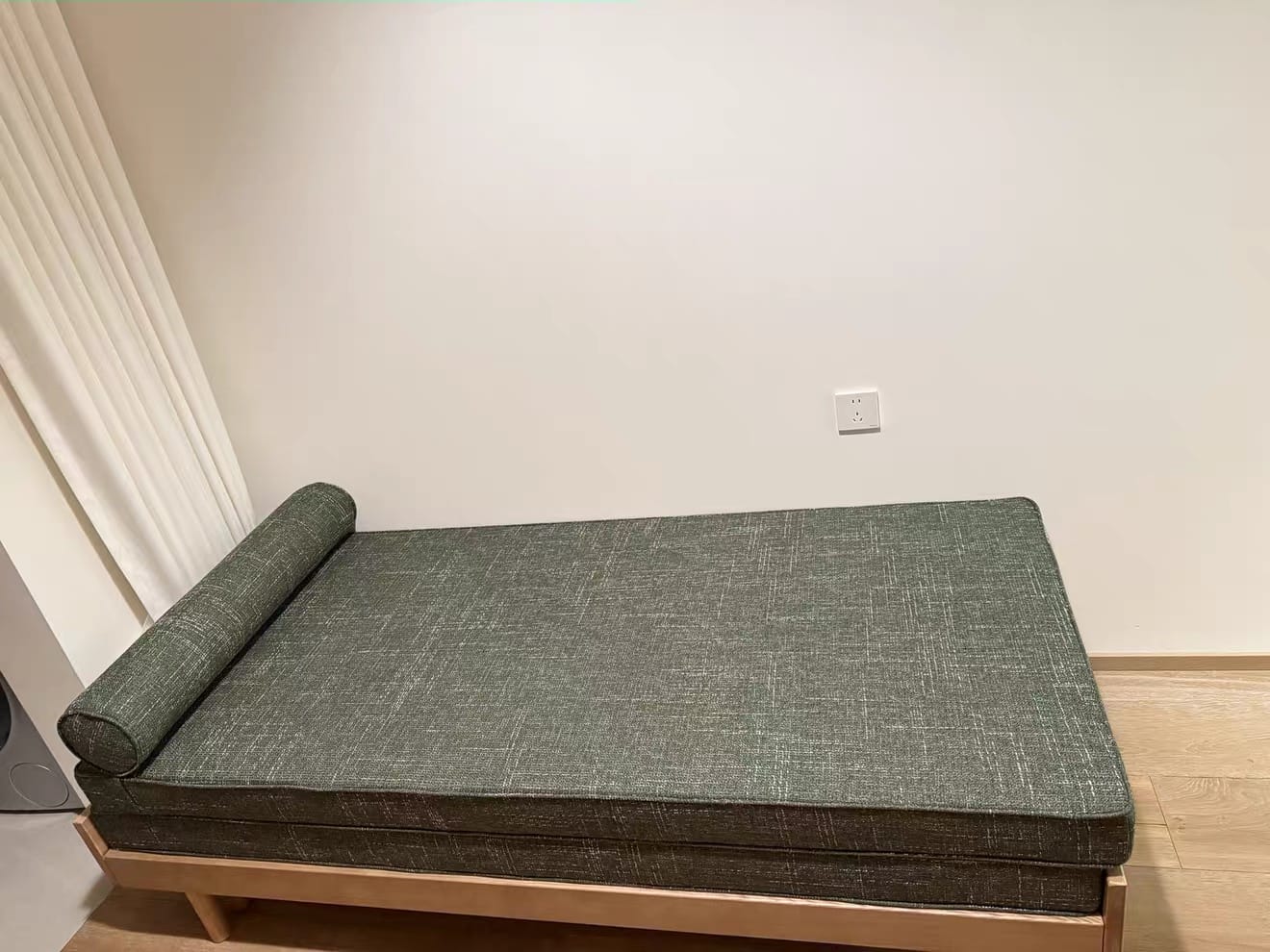 Home Atelier Freddie Pull-out Wooden Sofa Bed (Copy 2)
