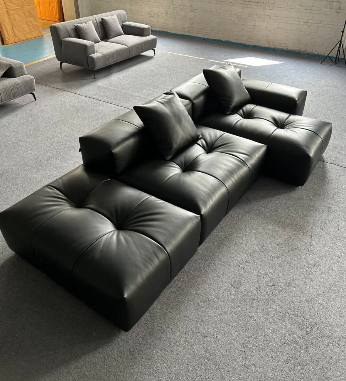 Home Atelier Hillford Scratch Resistant Leather Sofa