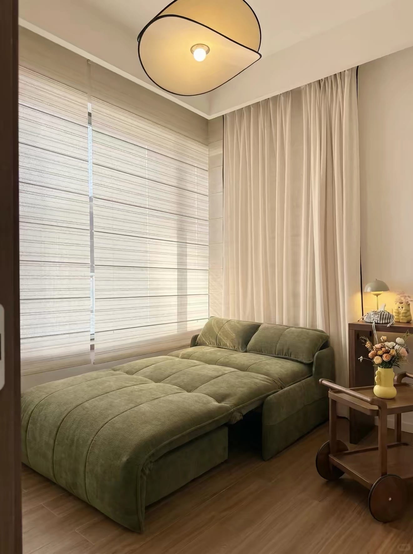 Home Atelier Jenkin Electric Extendable Sofa Bed