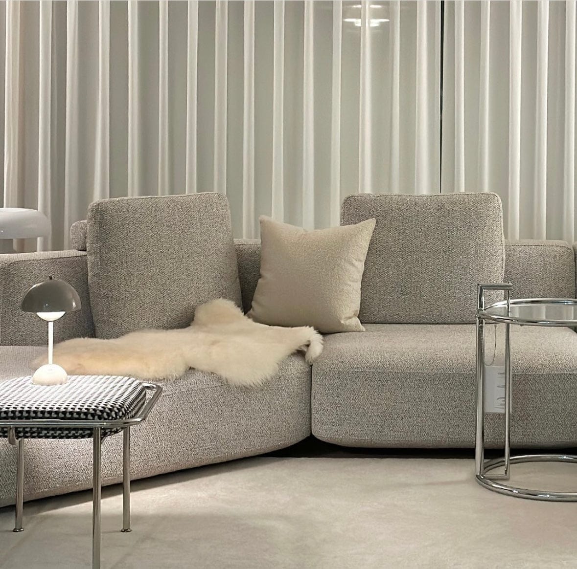 Home Atelier Kai Sectional Curve Sofa