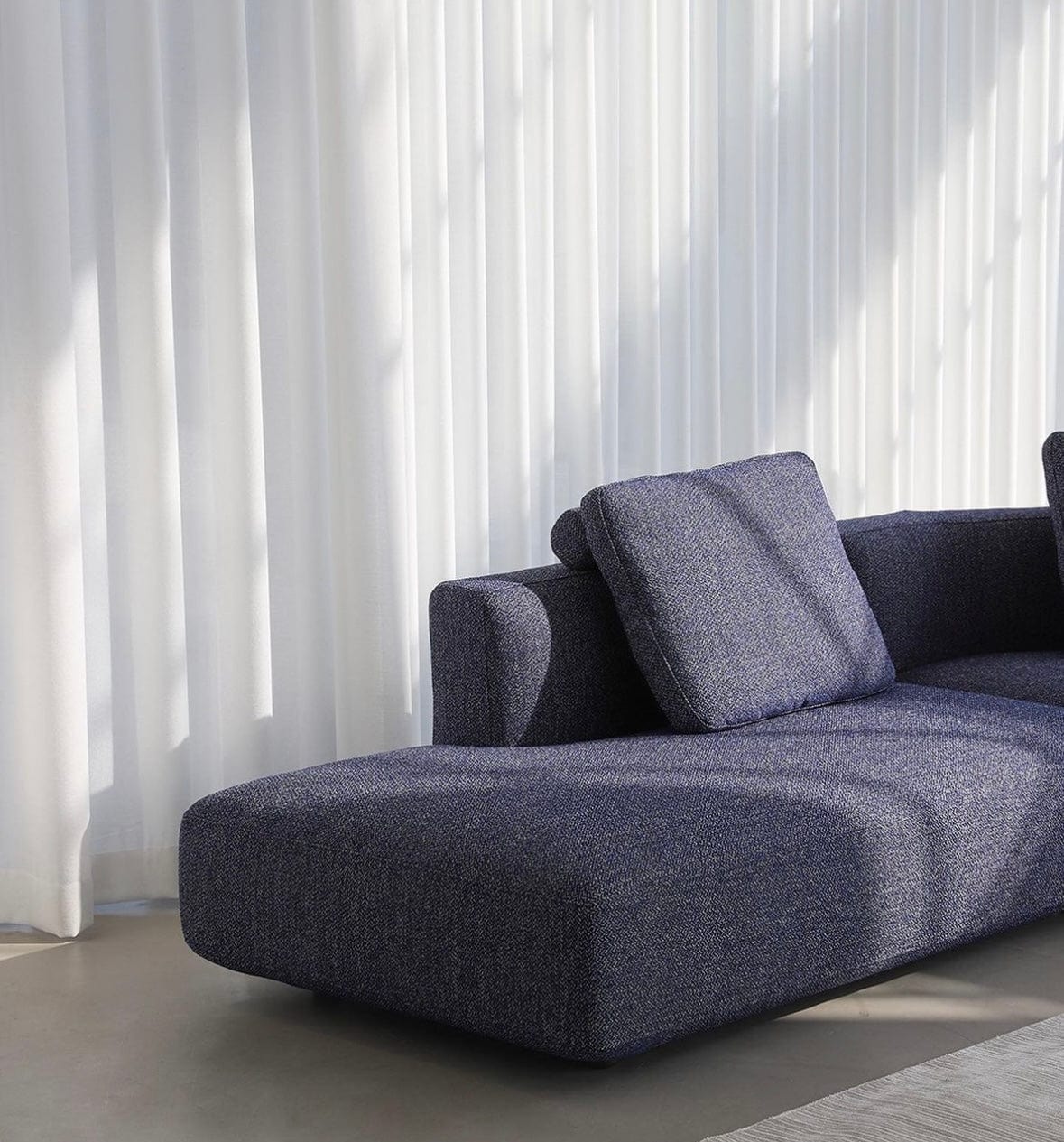 Home Atelier Kai Sectional Curve Sofa