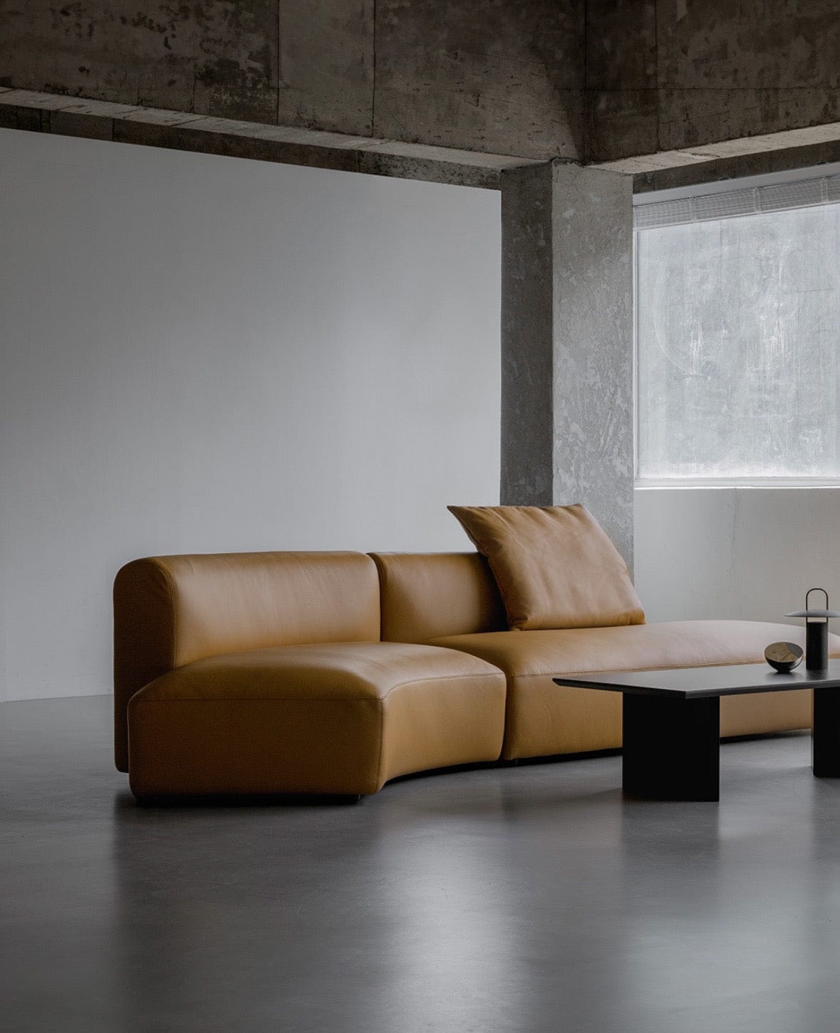 Home Atelier Liam Scratch Resistant Curve Sofa