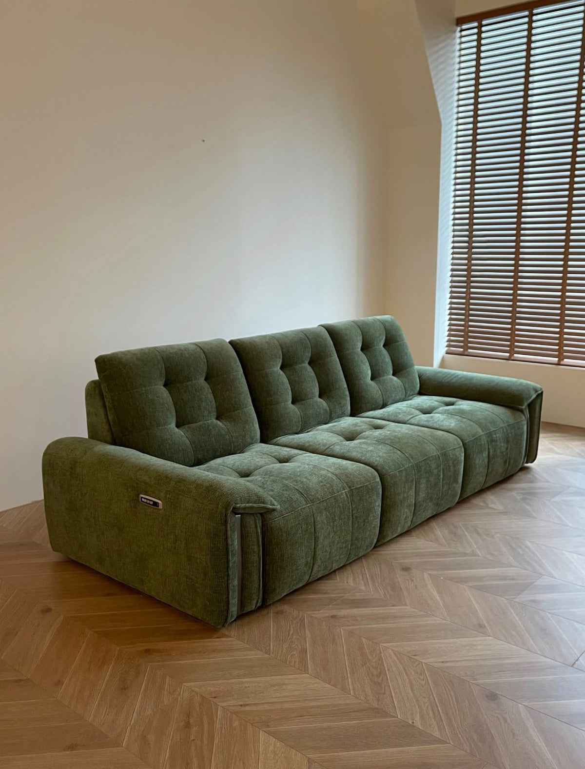Home Atelier Loures Scratch Resistant Electric Extendable Sofa Bed (Copy)