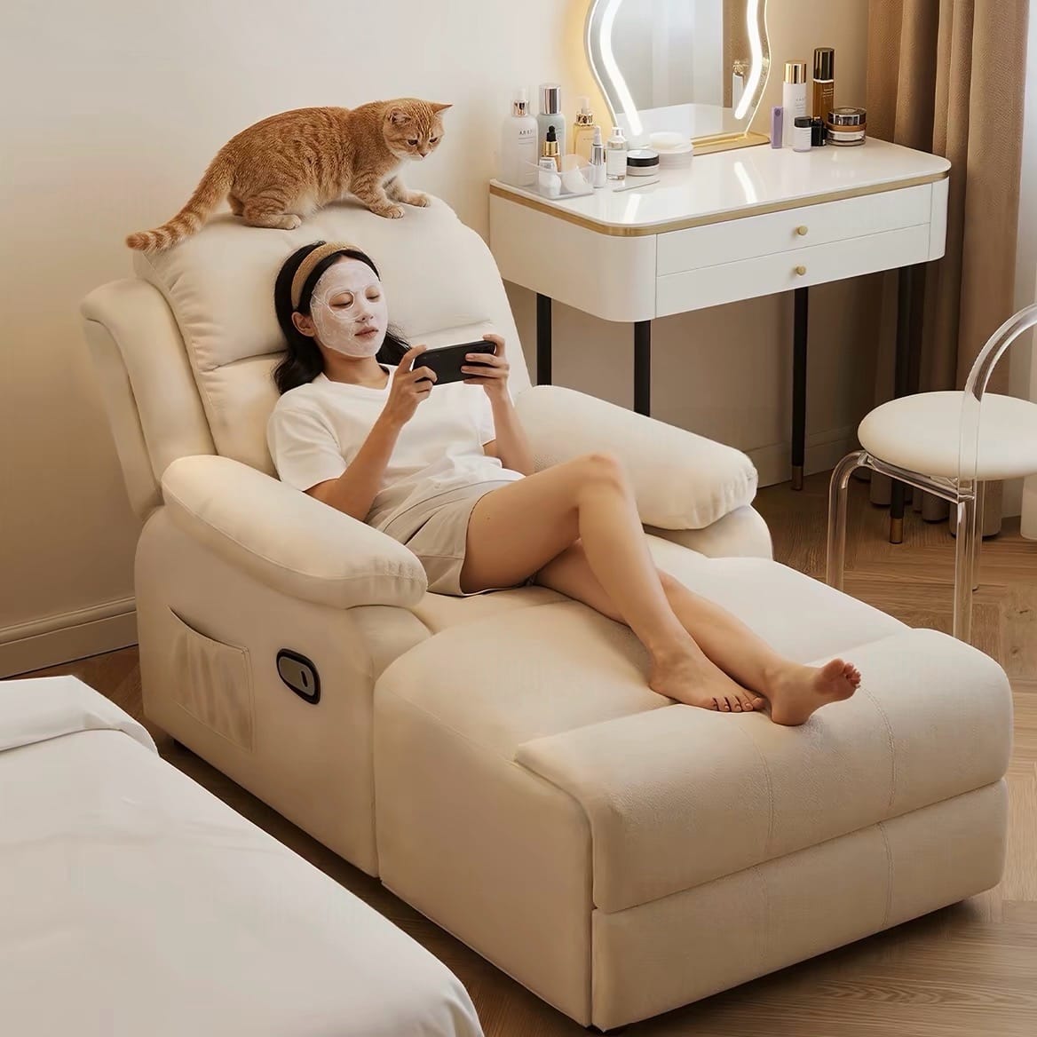 Home Atelier Powered Electric Sleeper Chair Bed Hanson Scratch Resistant Electric Sofa Bed (Copy)