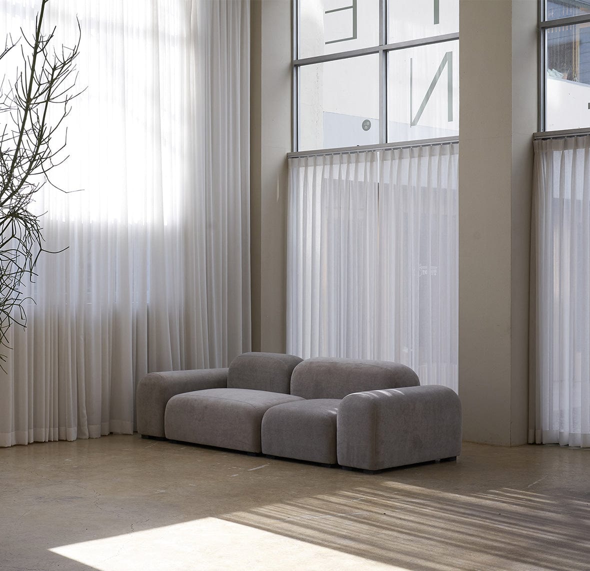 Home Atelier Sofa Ravo Scratch Resistant Sectional Sofa